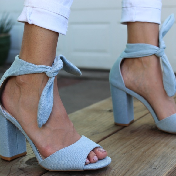 🚨LAST PAIR!!//The Aluna// light denim heel - Picture 3 of 7